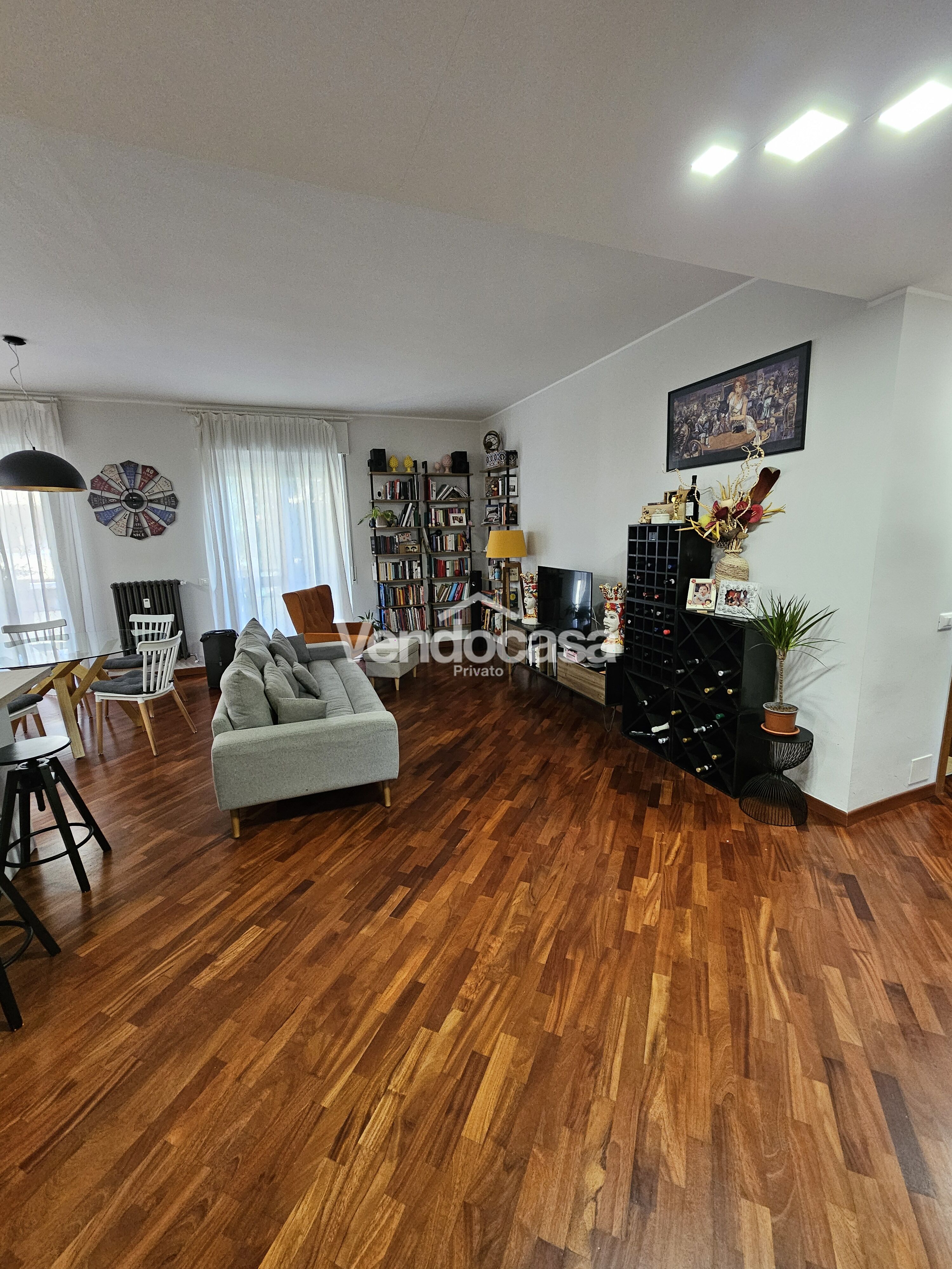 Elegante quadrilocale ristrutturato con tripla esposizione