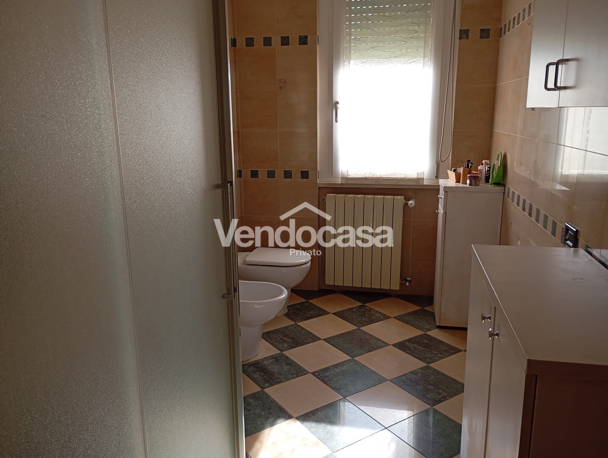Appartamento con 2 camere e cantina e Box