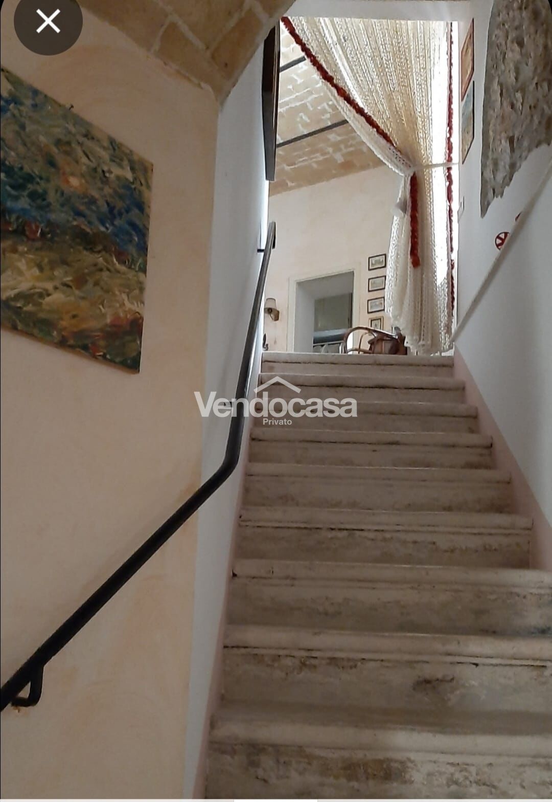 Caratteristica casa in pietra arredata nel centro storico