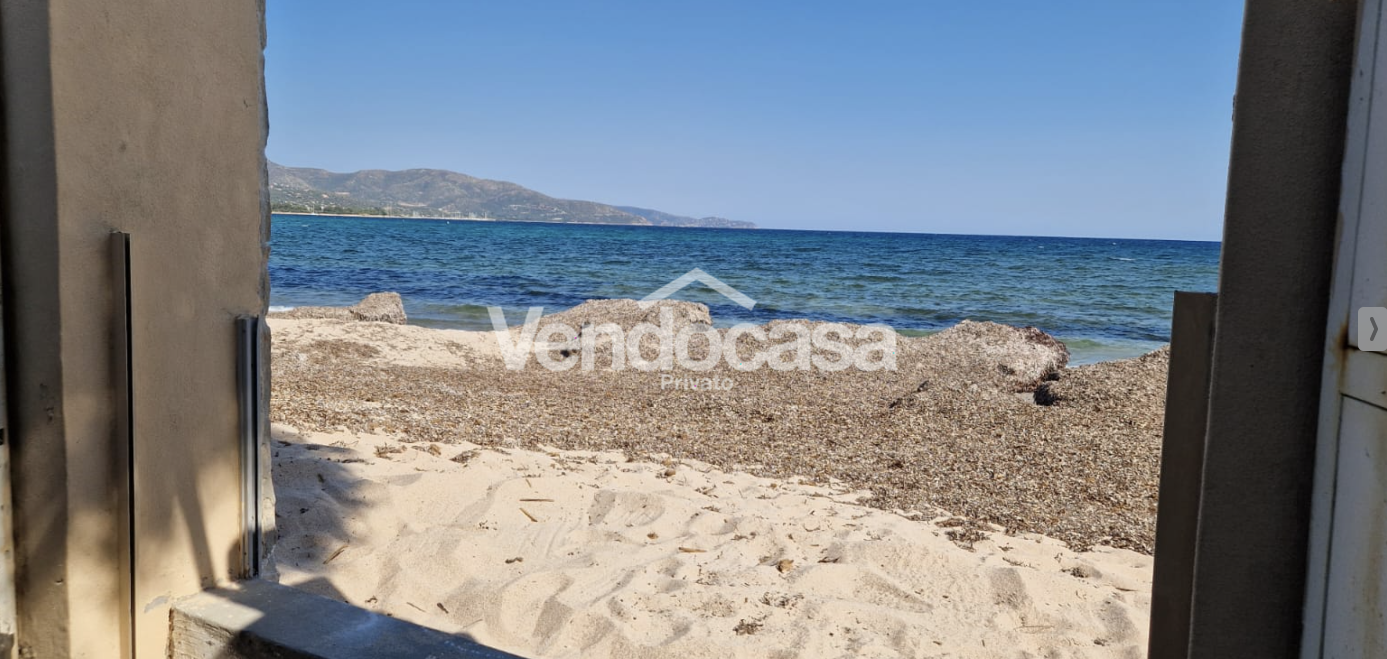 Stanza fronte mare sulla spiaggia Località Sant'Andrea