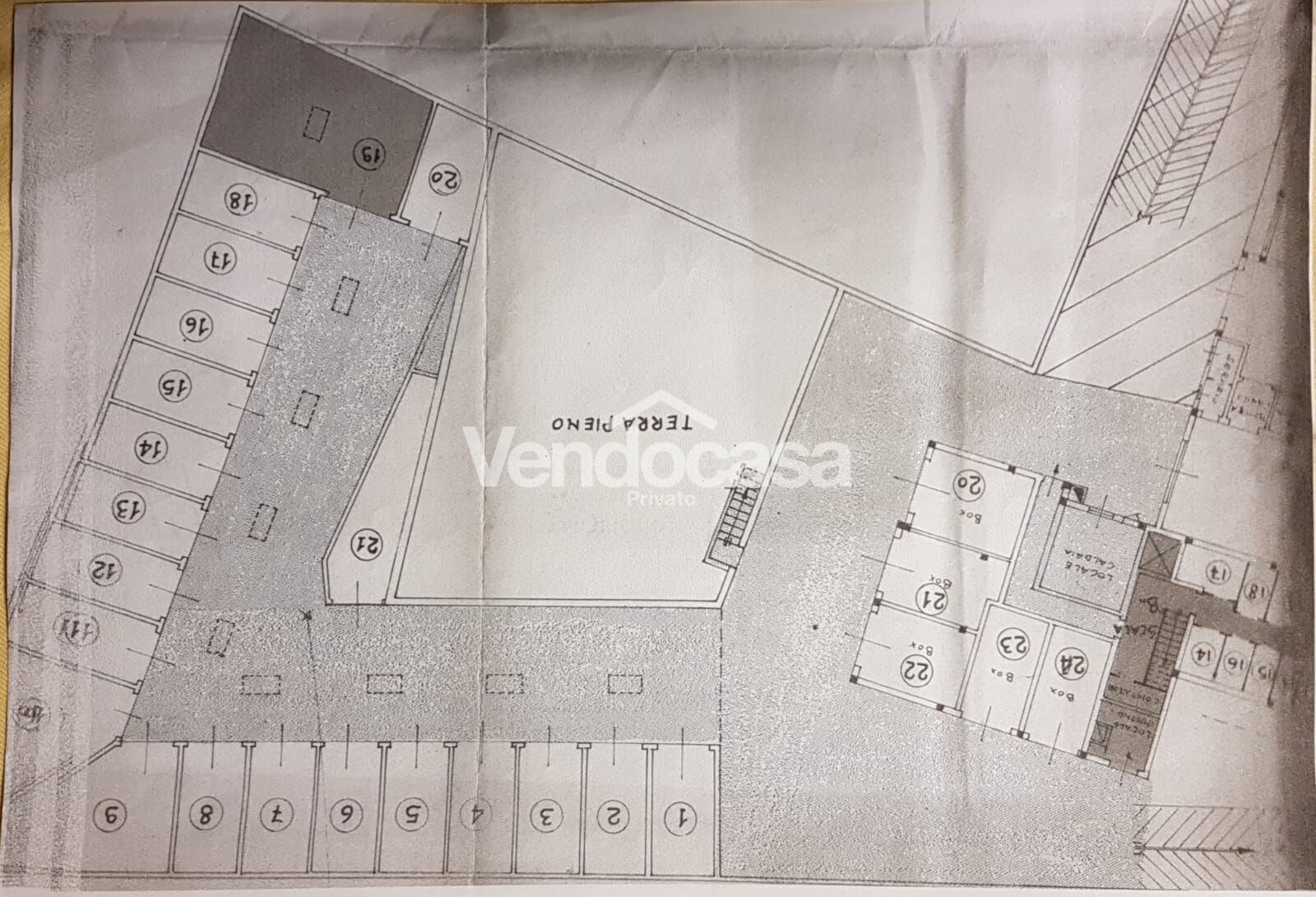 Box 5 auto o magazzino 60 mq