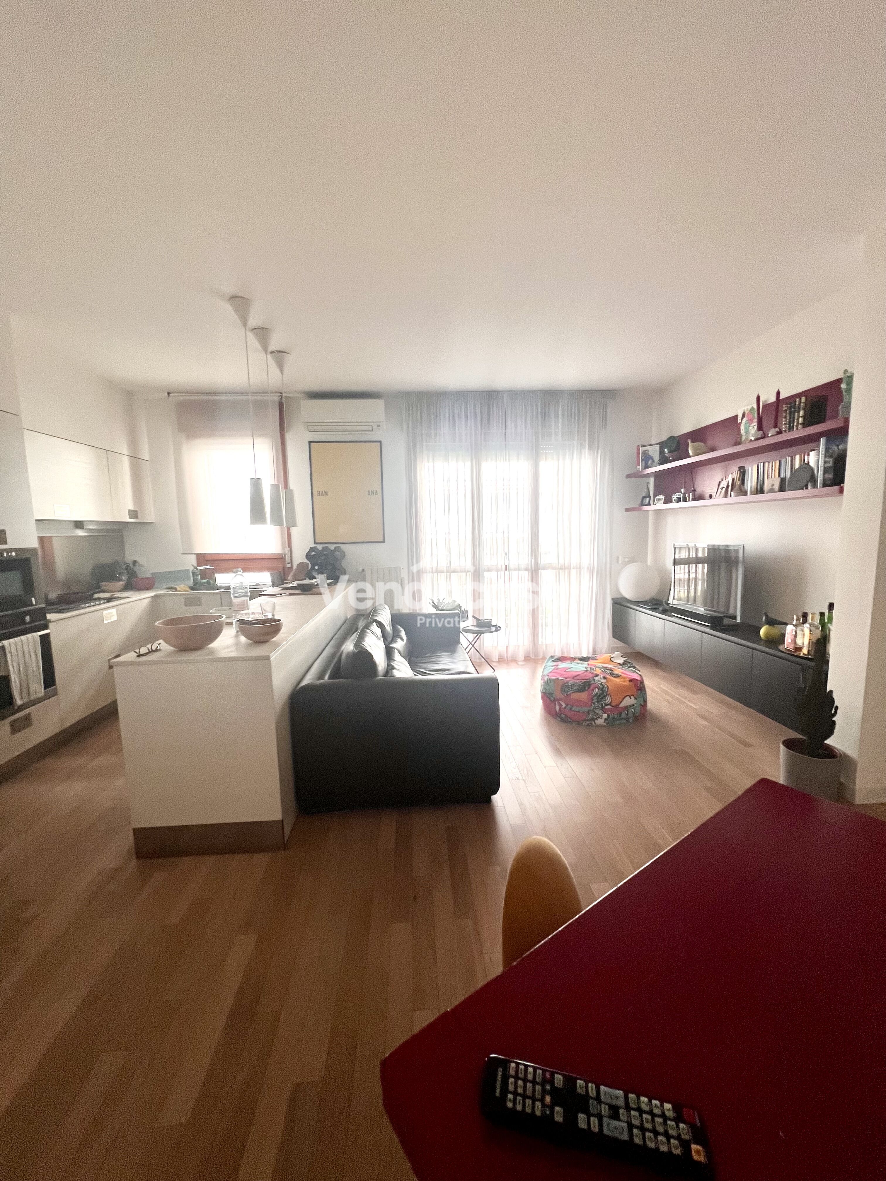 BILOCALE RIFINITO ARREDATO BOX e CANTINA – in vendita da privato a Milano – foto 2