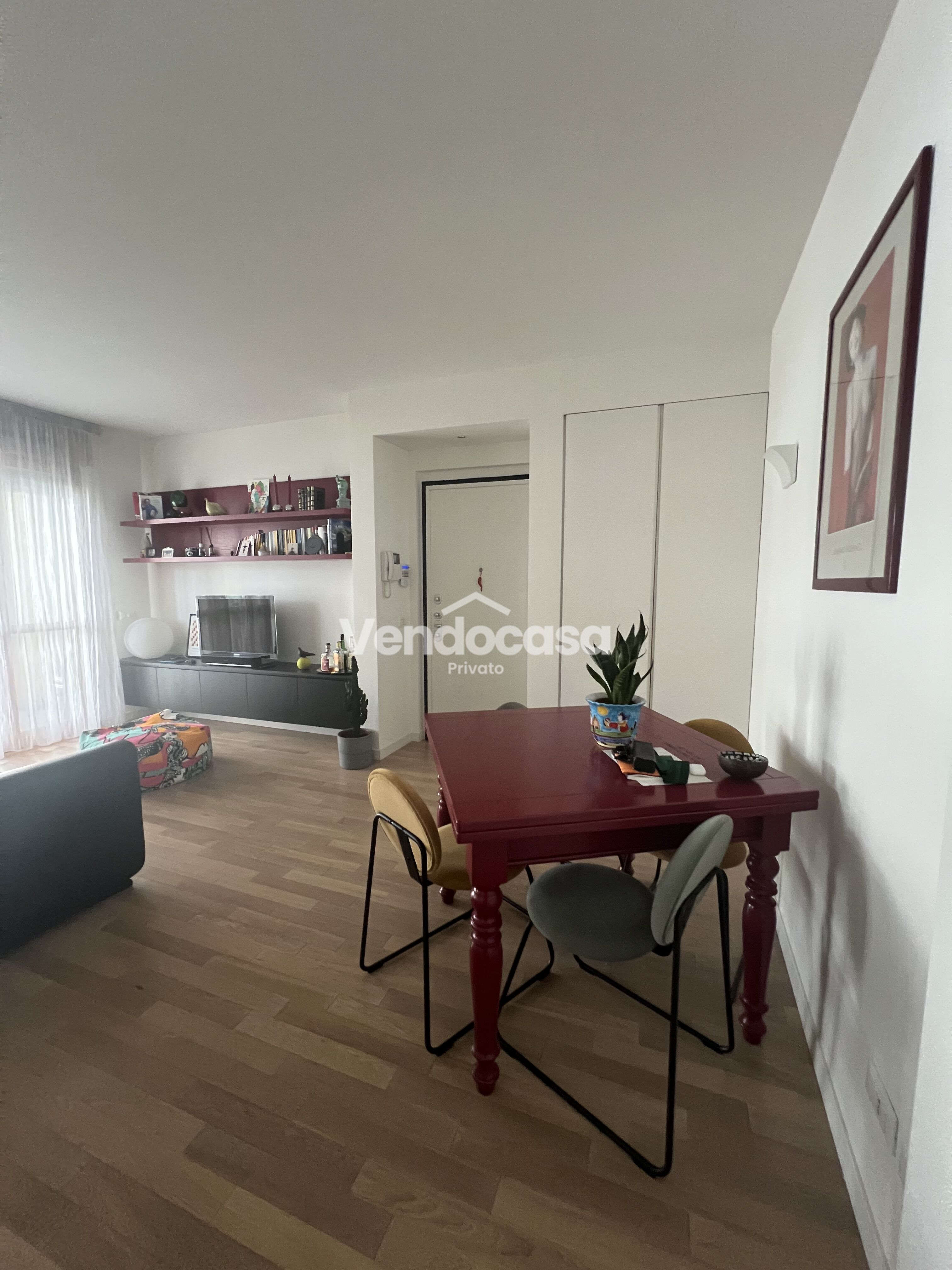 BILOCALE RIFINITO ARREDATO BOX e CANTINA – in vendita da privato a Milano – foto 1