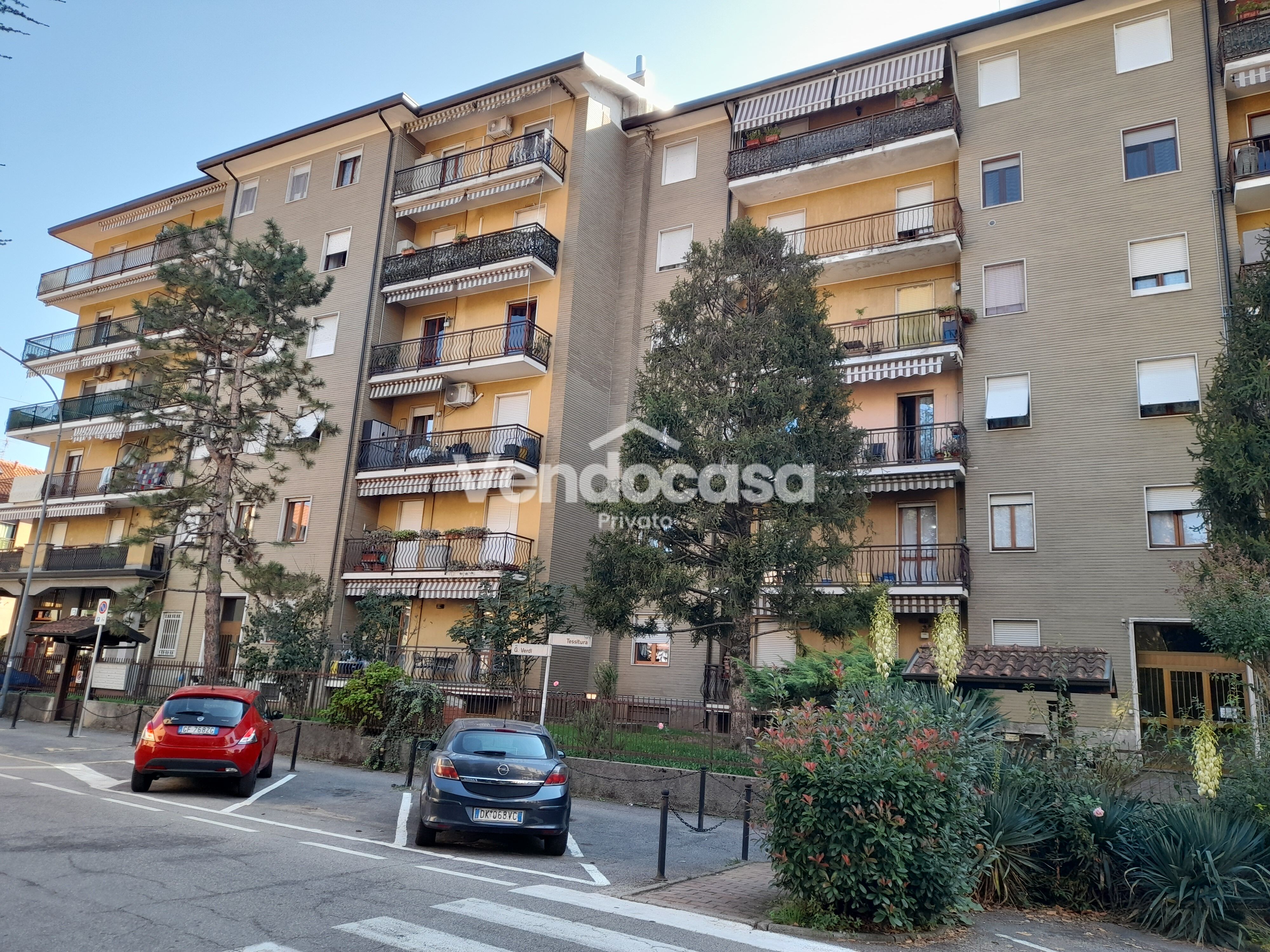 Vendo bilocale a pochi passi da stazione di Osnago (Lecco) – in vendita – foto 2