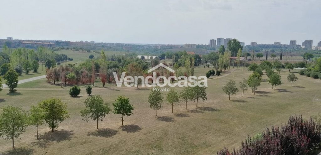 Silenzioso e luminoso Trilocale 81mq in comprensorio privato e ben collegato - Roma, Colle Salario - – in vendita – foto 1
