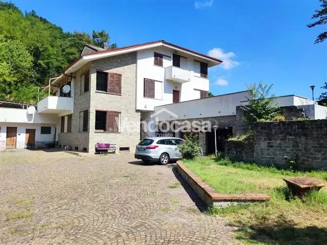 Villa con piscina
