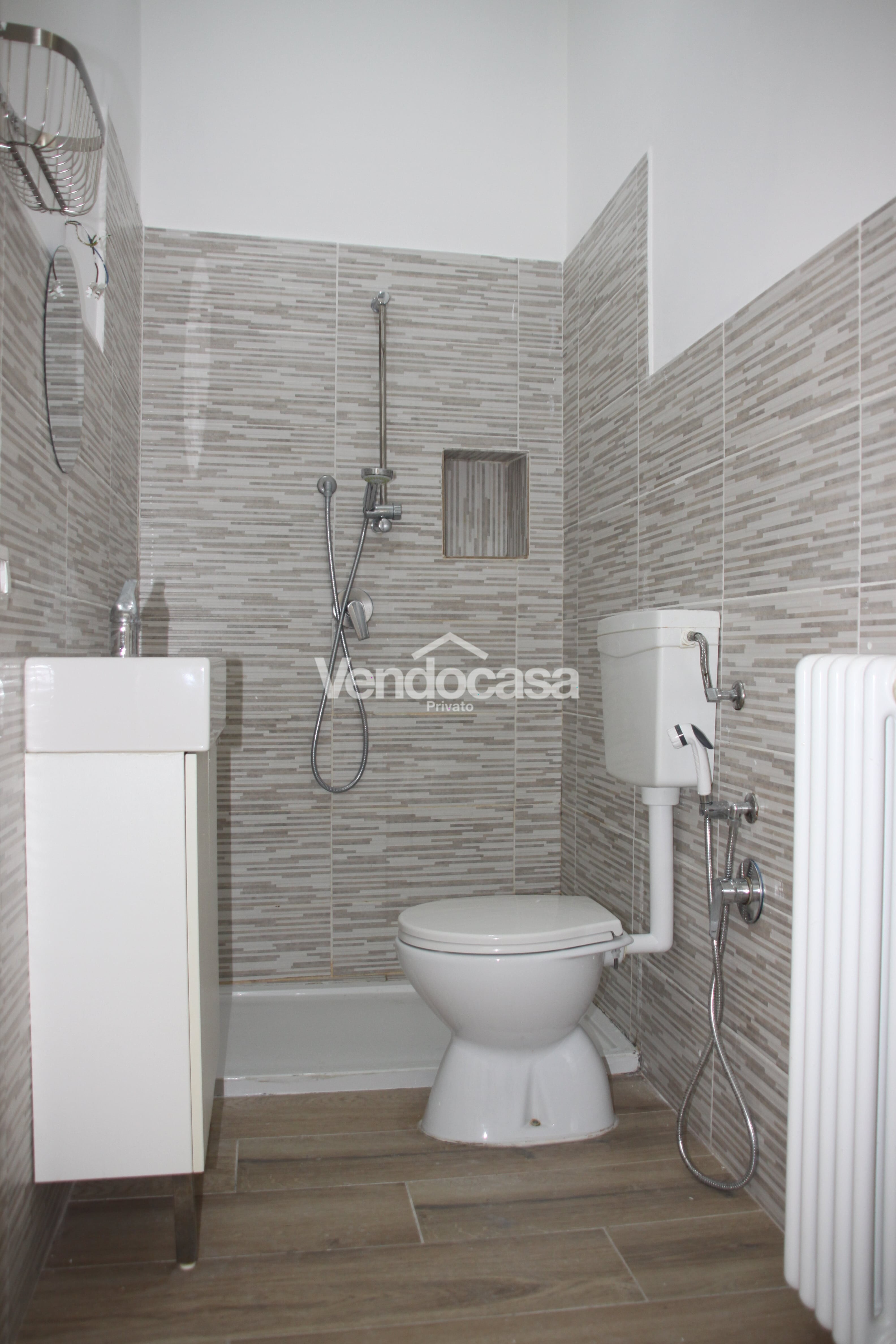 Privato vende monolocale di 37 mq a Milano in via Tofane 5