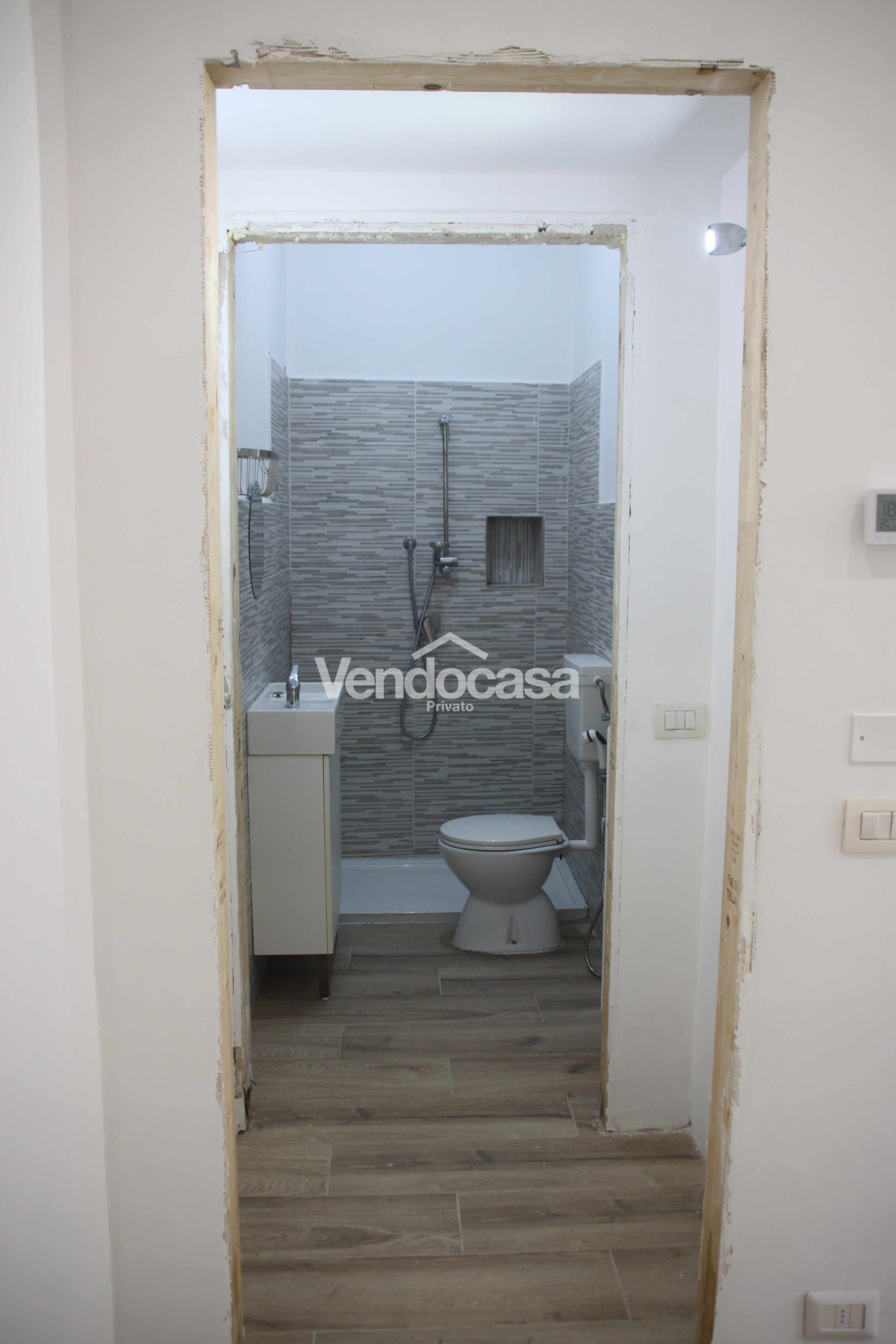 Privato vende monolocale di 37 mq a Milano in via Tofane 5