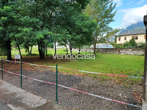 TOLMEZZO (UD) Terreno edificabile residenziale mq. 690