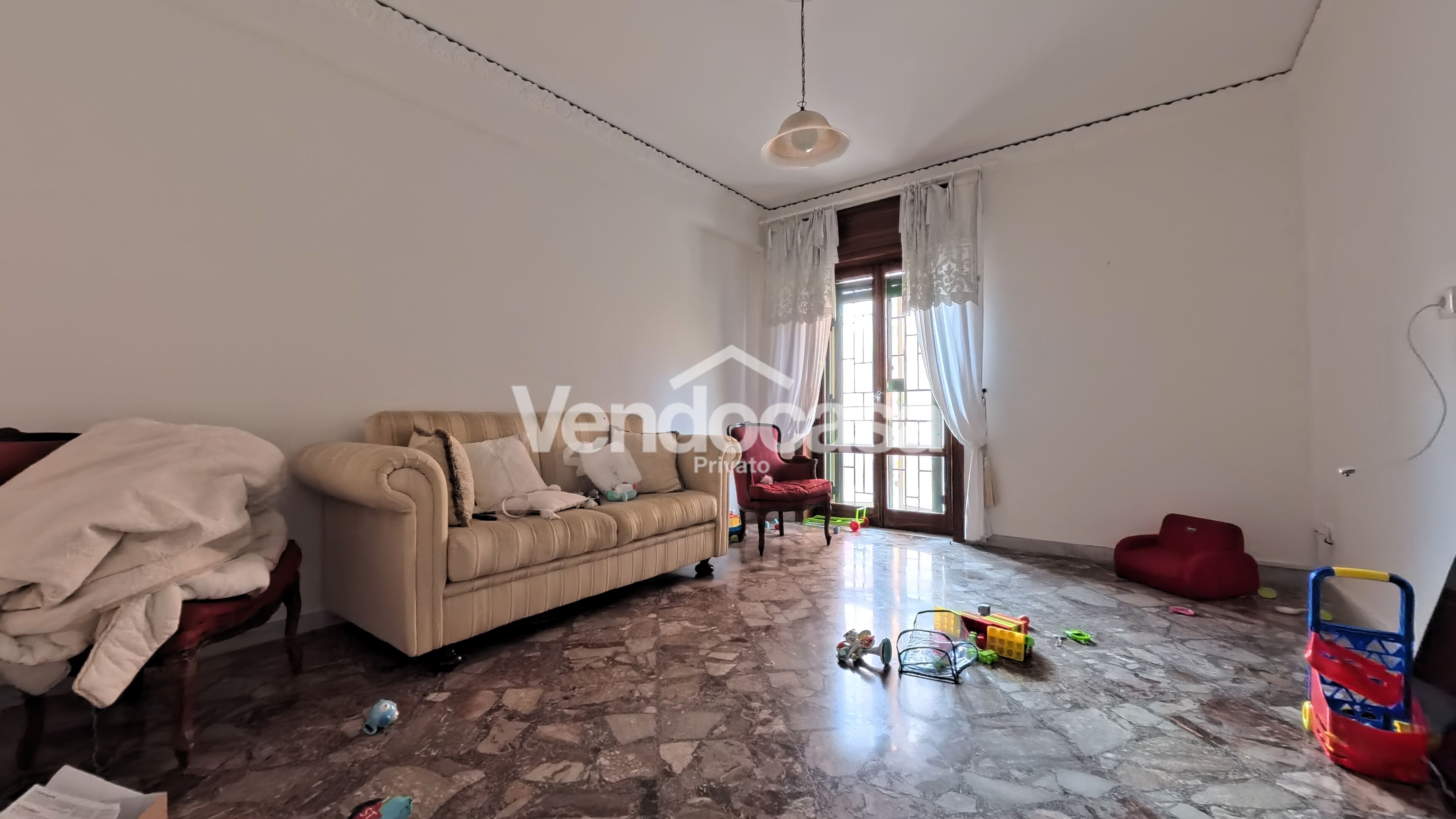 Appartamento in Torre del Greco, 4 camere e 135 mq, in buone condizioni! – in vendita – foto 2