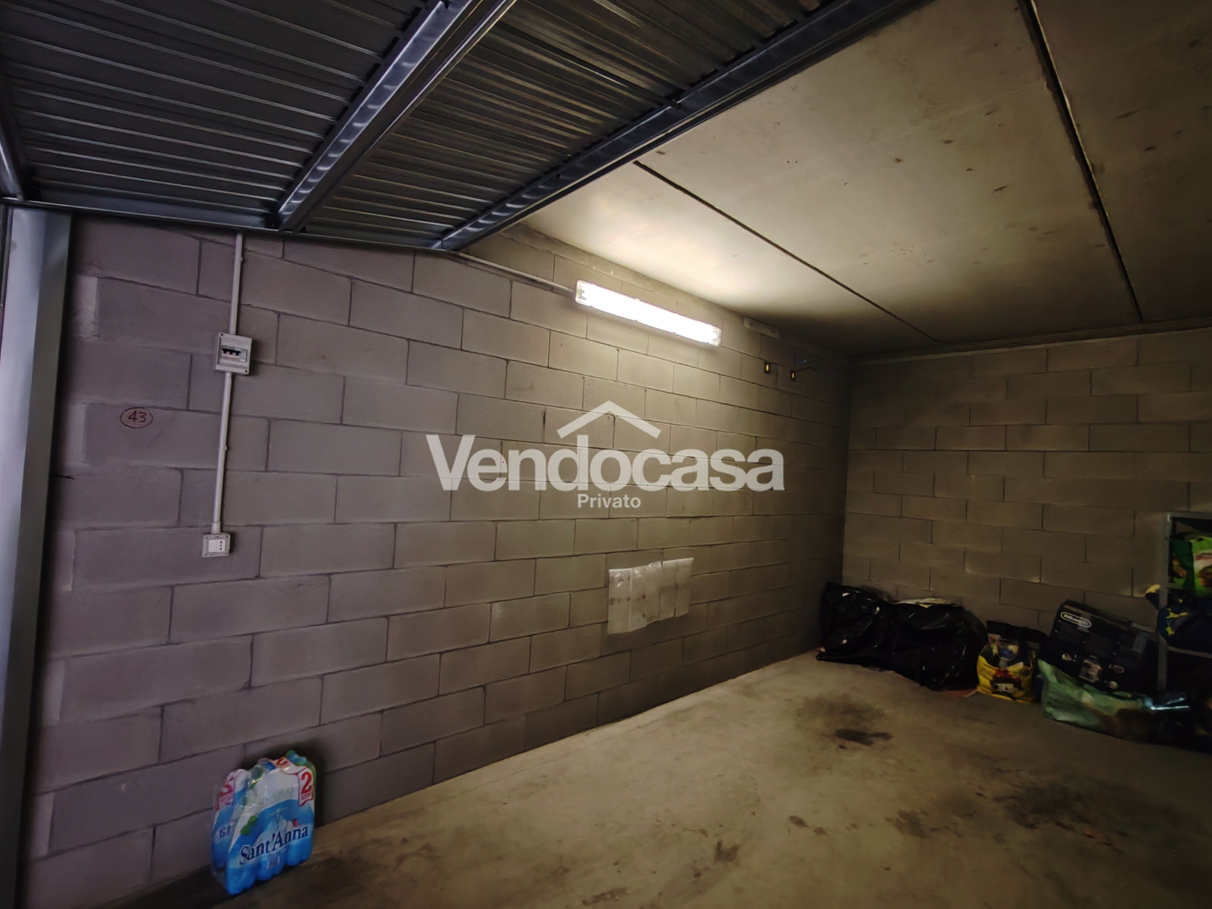 Box singolo vendesi