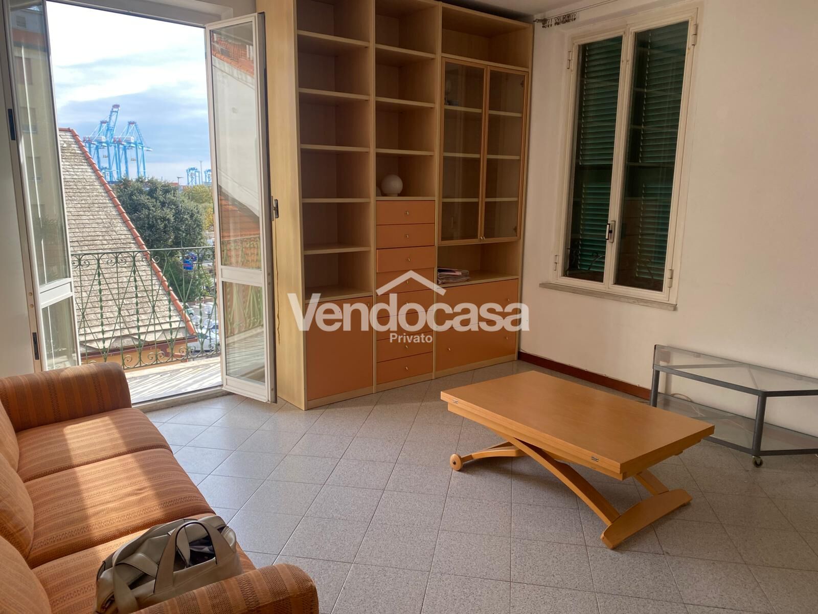 Appartamento in vendita a Vado Ligure a 50 metri dal mare con balcone. – foto 2