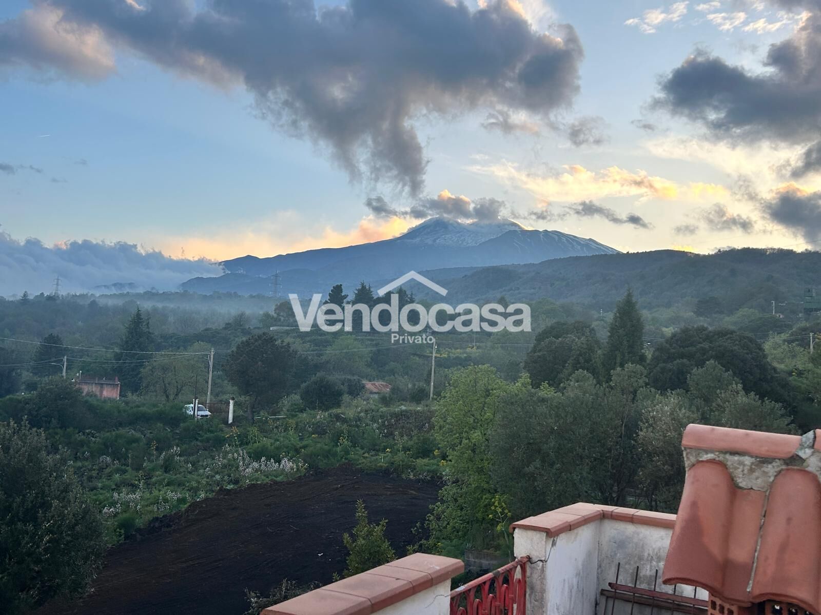 Villa panoramica con terreno