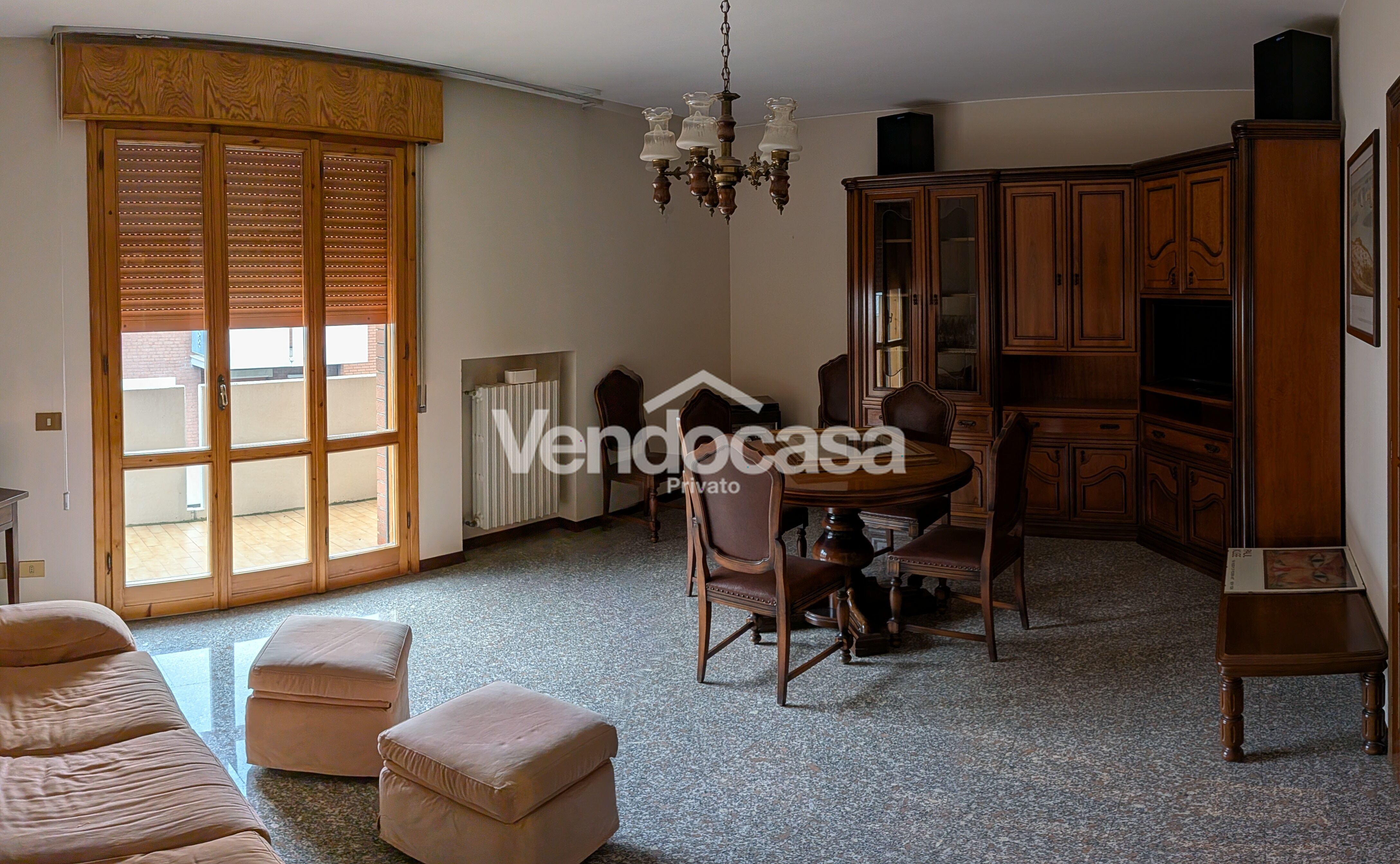 Vendesi appartamento libero indipendente in buone condizioni, luminoso e spazioso, zona tranquilla. – a Modena – foto 2