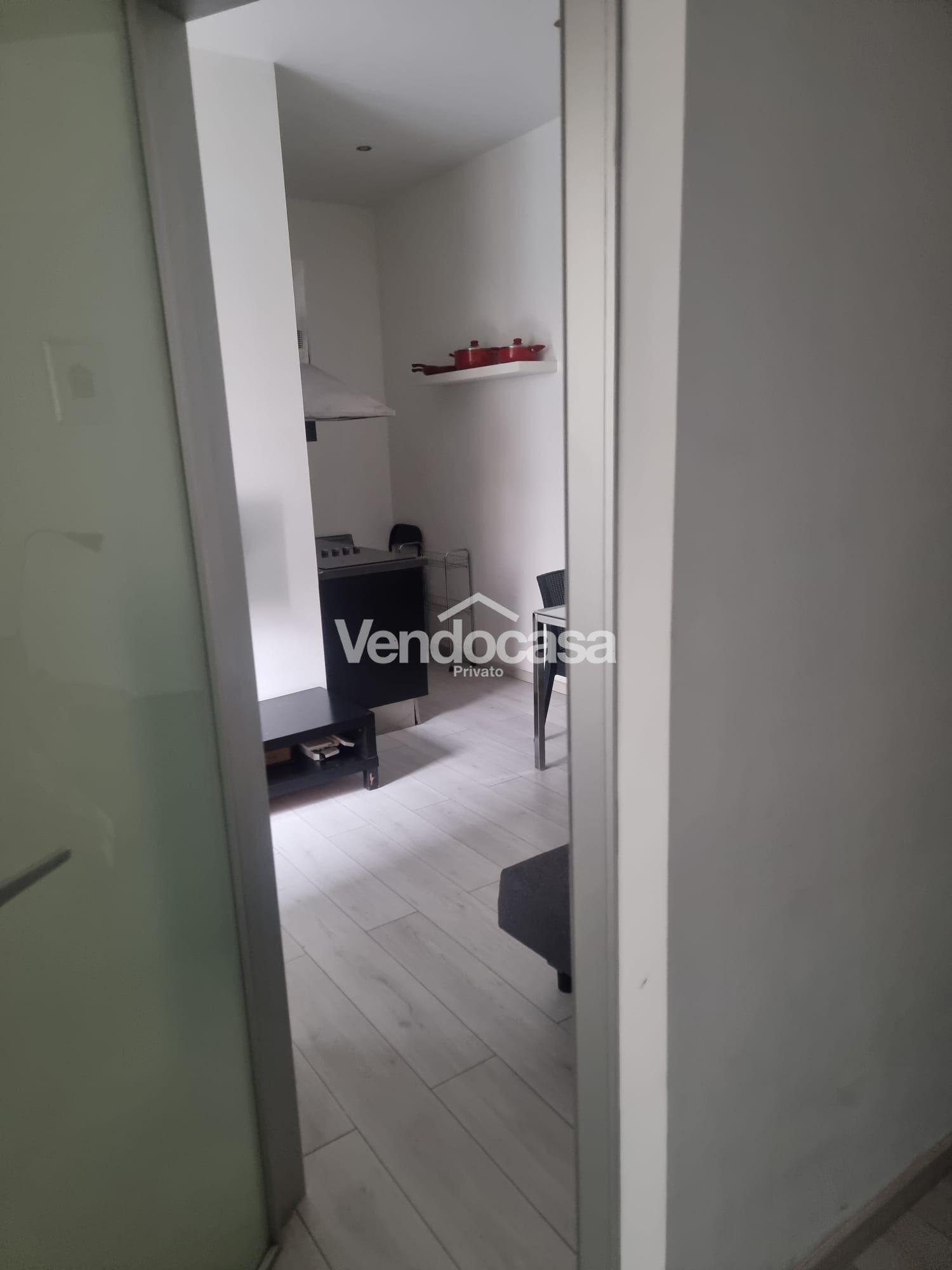 Appartamento in Viale Emilio Caldara, Milano, con cucina su misura e porta blindata – in affitto – foto 2